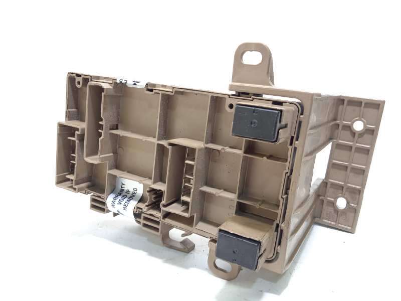 Recambio de caja reles / fusibles para subaru xv 2.0 diesel cat referencia OEM IAM 82201FJ110 - Negro 2
