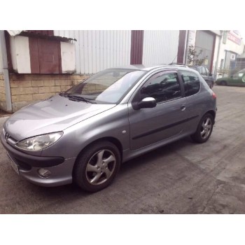 PEUGEOT 206 BERLINA