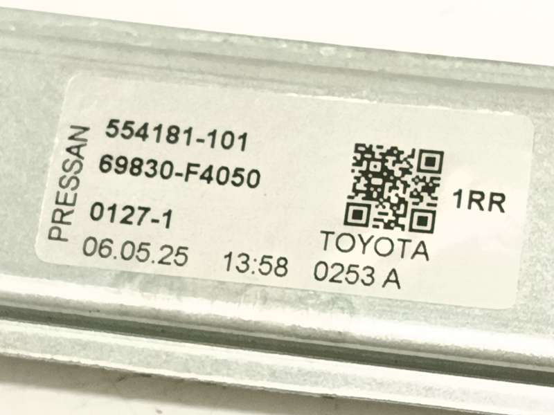 Recambio de elevalunas trasero derecho para toyota c-hr (_x1_) 2.0 hybrid (maxh10) referencia OEM IAM 69830F4050 - Blanco 5