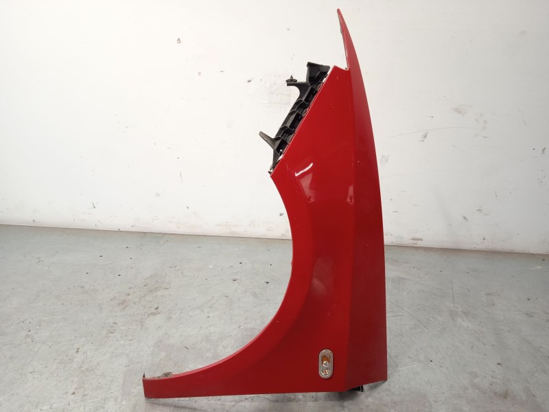 ALETA DELANTERA IZQUIERDA 6J0821021A 