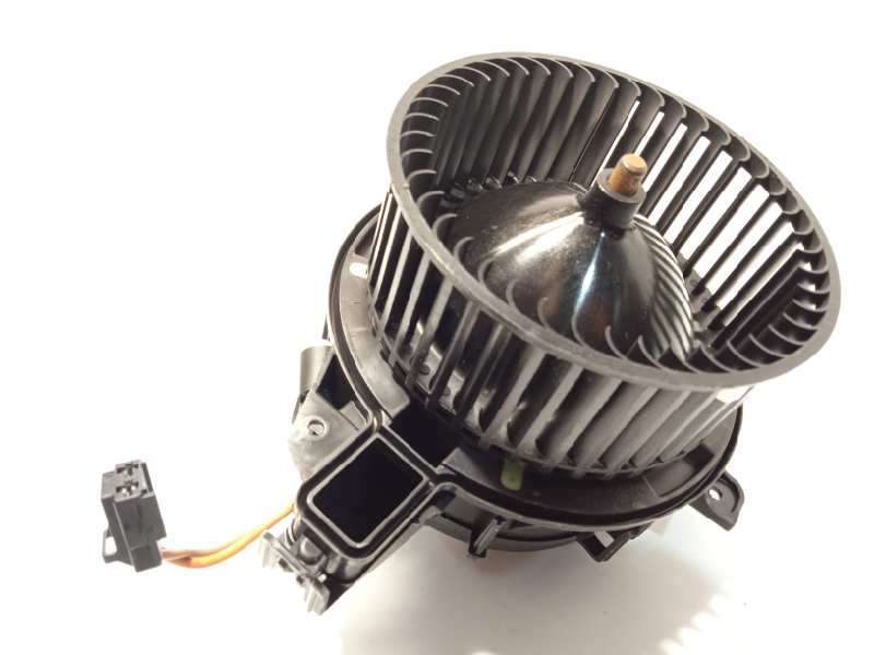 Recambio de motor calefaccion para volkswagen t-cross 1.0 tsi referencia OEM IAM 201820021A  2Q1820021A - Blanco 5