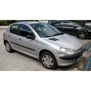 PEUGEOT 206 BERLINA
