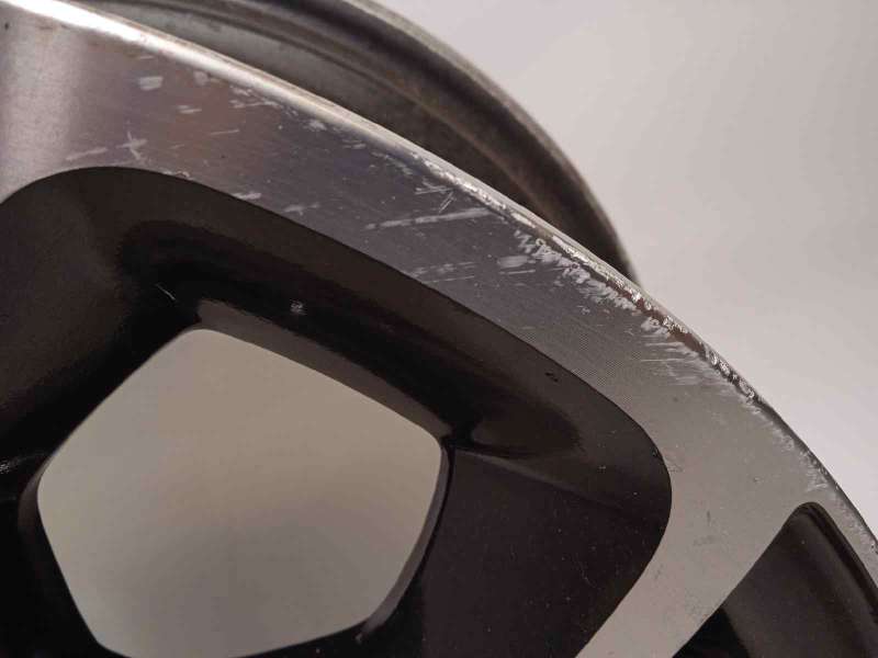 Recambio de llanta para subaru xv 2.0 diesel cat referencia OEM IAM 28111FJ031 - Negro 5