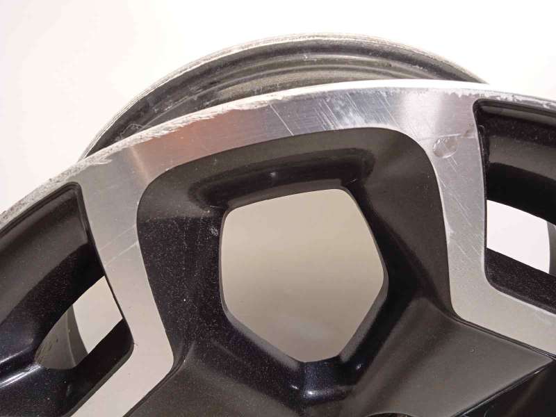 Recambio de llanta para subaru xv 2.0 diesel cat referencia OEM IAM 28111FJ031 - Negro 4