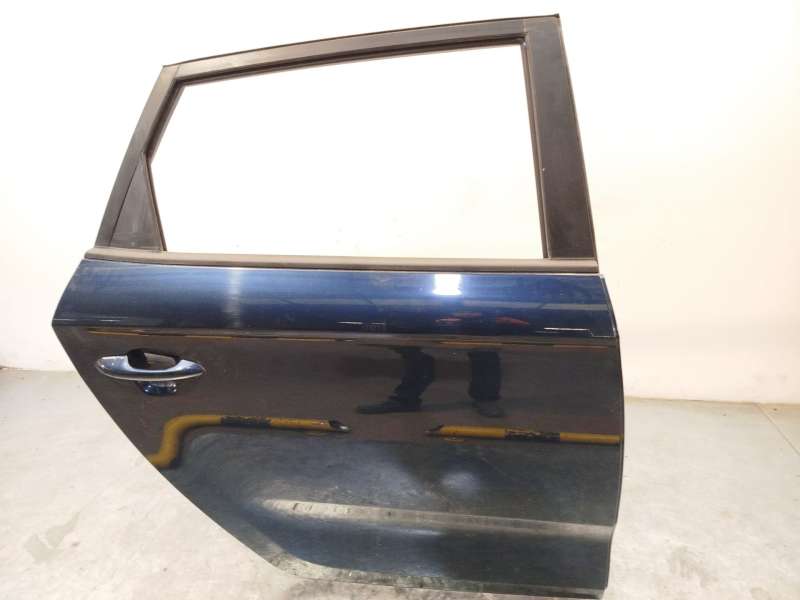 Recambio de puerta trasera derecha para kia carens iv 1.6 gdi referencia OEM IAM 77004A4000 - Verde 4