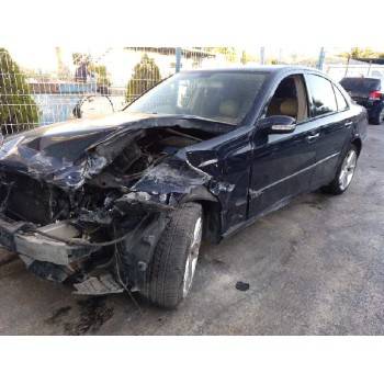 mercedes-benz clase e (w211) berlina del año 2004