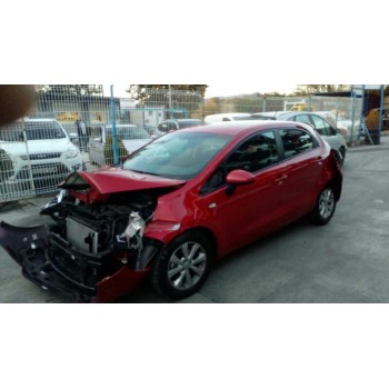 kia rio del año 2015