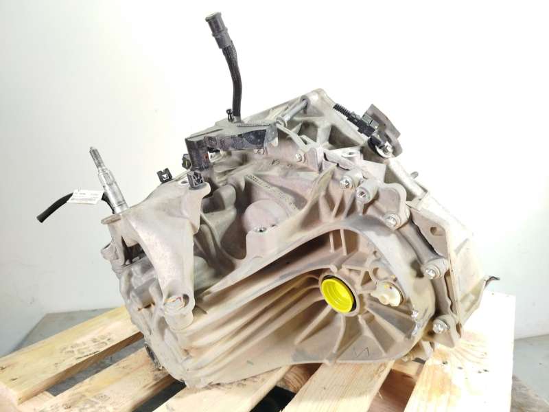 Recambio de caja cambios para dacia sandero iii 1.0 tce 90 referencia OEM IAM JT4004 320107520R - Blanco 2