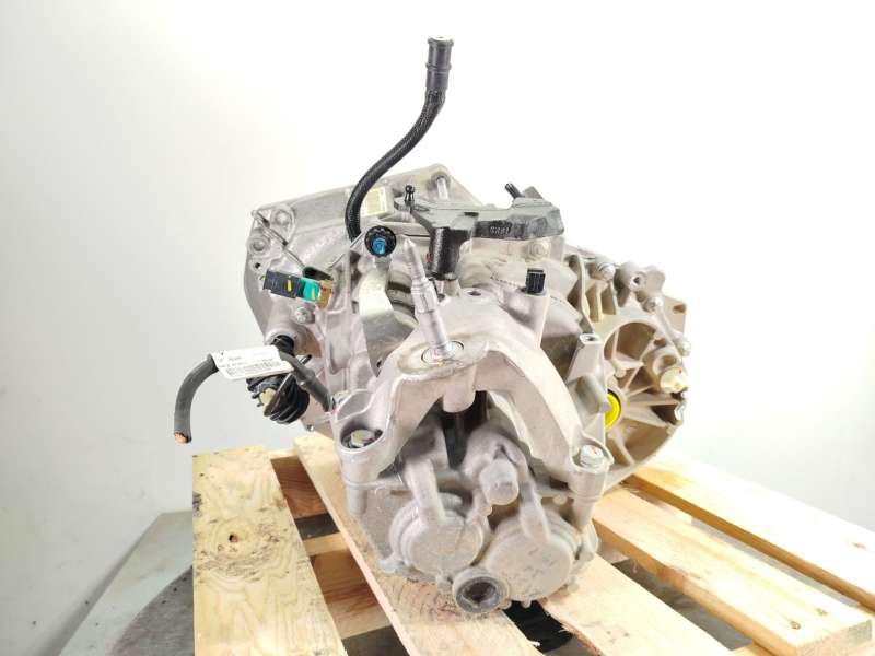 Recambio de caja cambios para dacia sandero iii 1.0 tce 90 referencia OEM IAM JT4004 320107520R - Blanco 3