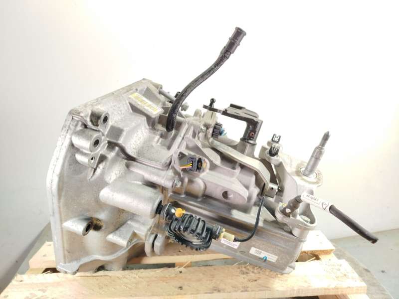Recambio de caja cambios para dacia sandero iii 1.0 tce 90 referencia OEM IAM JT4004 320107520R - Blanco 4