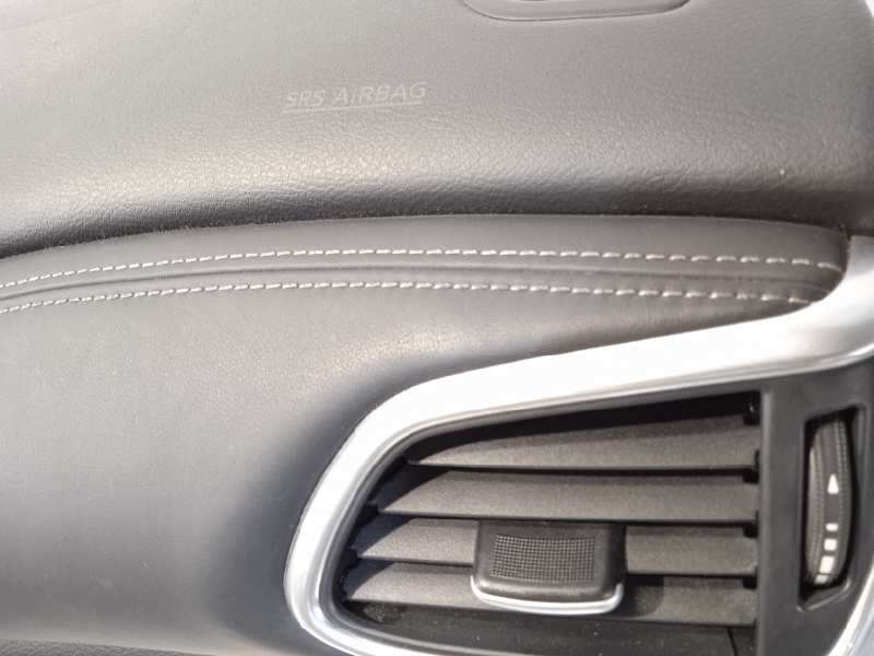 Recambio de salpicadero para infiniti q30 2.2d premium referencia OEM IAM 682005DF0A  985155DA0A - Blanco 2