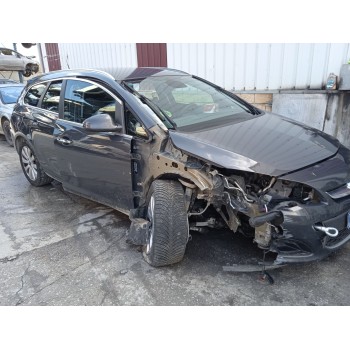 opel astra j sports tourer (p10) del año 2013