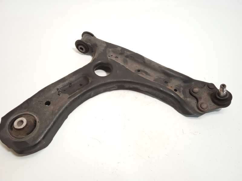 BRAZO SUSPENSION INFERIOR DELANTERO DERECHO 6R0407152F 