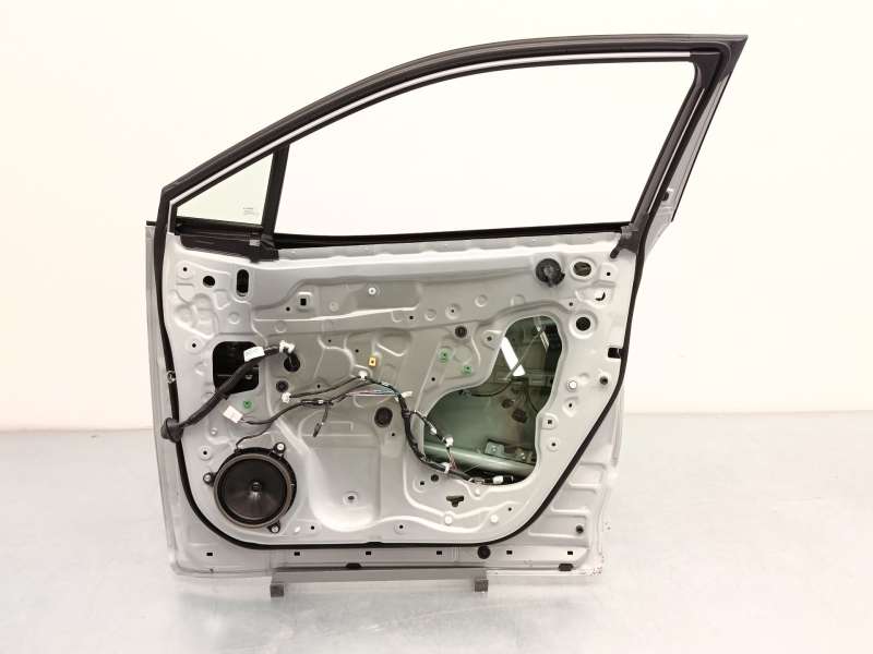 Recambio de puerta delantera derecha para toyota c-hr (_x1_) 2.0 hybrid (maxh10) referencia OEM IAM 67001F4060 - Blanco 4