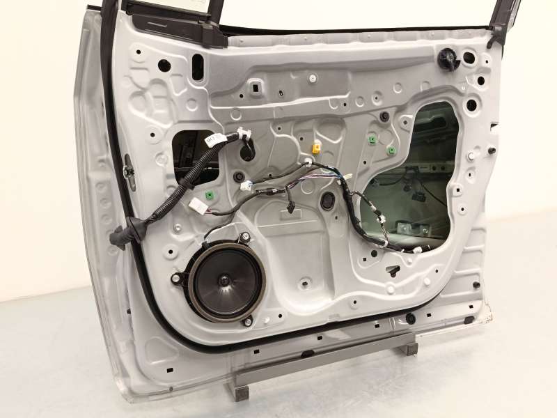 Recambio de puerta delantera derecha para toyota c-hr (_x1_) 2.0 hybrid (maxh10) referencia OEM IAM 67001F4060 - Blanco 5