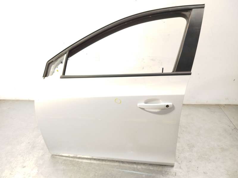 Recambio de puerta delantera izquierda para chevrolet cruze hatchback (j305) 1.6 referencia OEM IAM 95987757 - Blanco 3