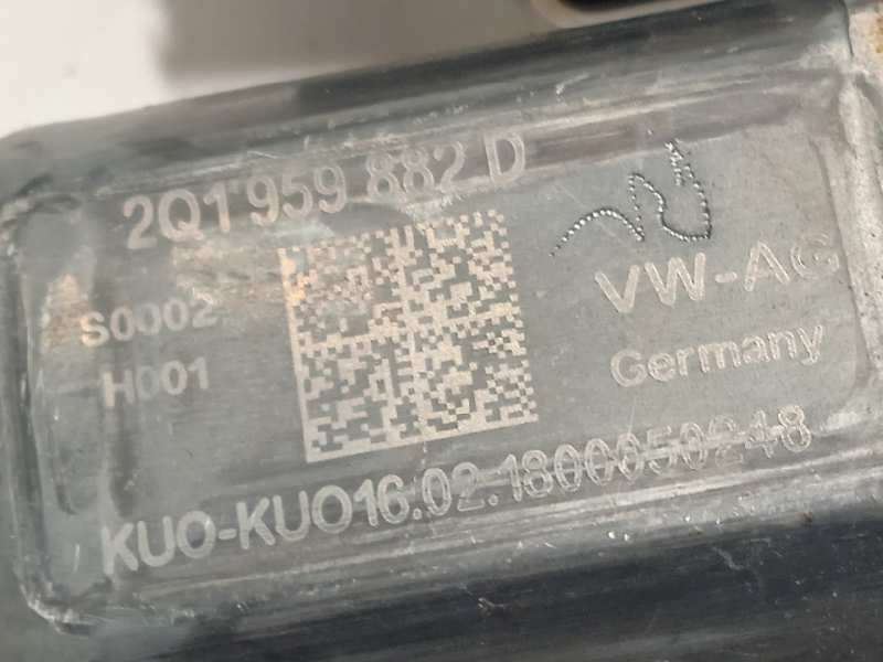 Recambio de elevalunas delantero derecho para volkswagen polo 1.0 tsi referencia OEM IAM 2G4837462B  2Q1959882D - Blanco 3