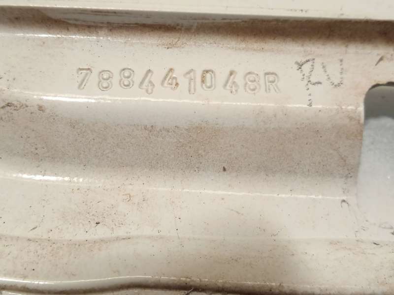 Recambio de tapa exterior combustible para dacia sandero iii 1.0 tce 90 referencia OEM IAM 788441048R - Blanco 3
