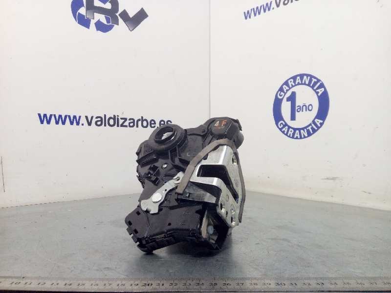 CERRADURA PUERTA DELANTERA DERECHA 61032SG040 5111612