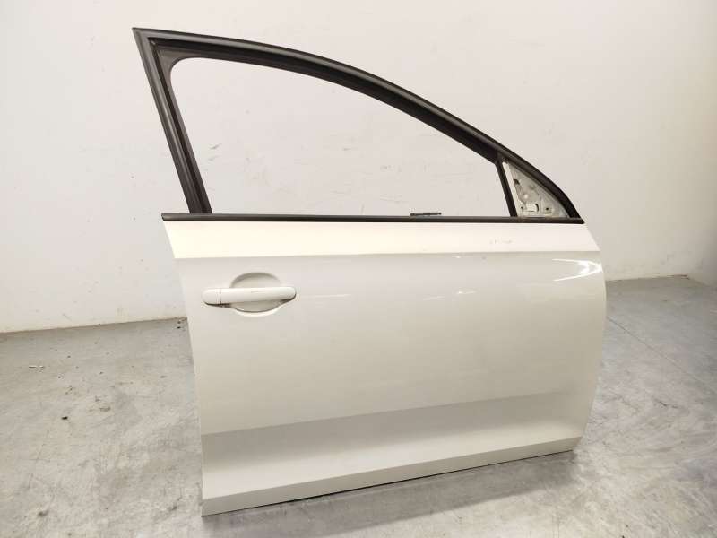Recambio de puerta delantera derecha para skoda rapid (nh3, nk3, nk6) 1.4 tdi referencia OEM IAM 5JA831052C 2