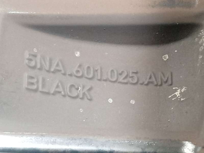 Recambio de llanta para volkswagen tiguan (ad1, ax1) 2.0 tdi referencia OEM IAM 5NA601025AMAX1 7