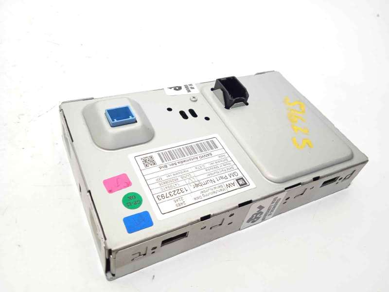 Recambio de pantalla multifuncion para opel insignia berlina 2.0 16v cdti referencia OEM IAM 13223793  84117467 - Azul 3
