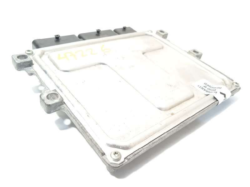 Recambio de centralita motor uce para renault clio iv technofeel referencia OEM IAM 237104736R  V29050684A 2