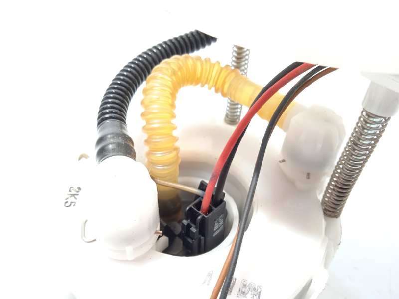 Recambio de bomba combustible para kia rio drive referencia OEM IAM 311101R200 - Blanco 3