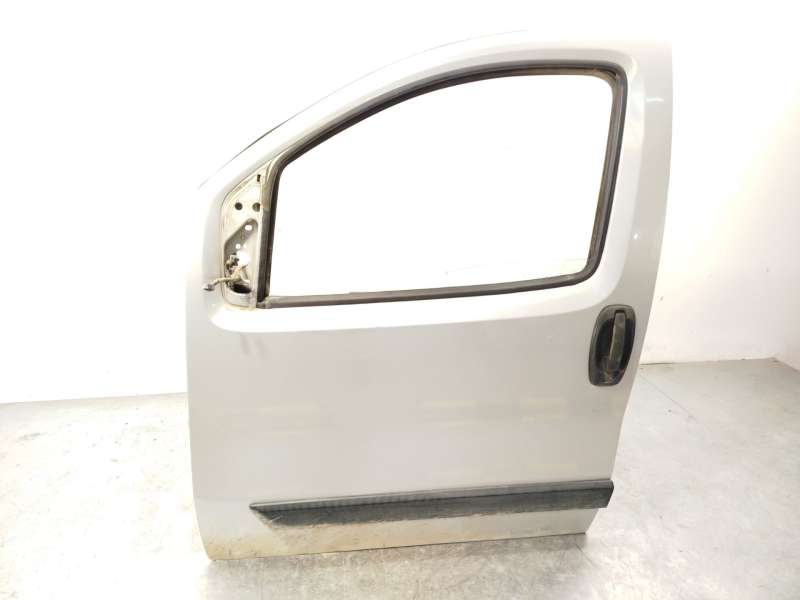 Recambio de puerta delantera izquierda para citroën nemo monospace 1.4 hdi referencia OEM IAM 1637832480 - Plata 2