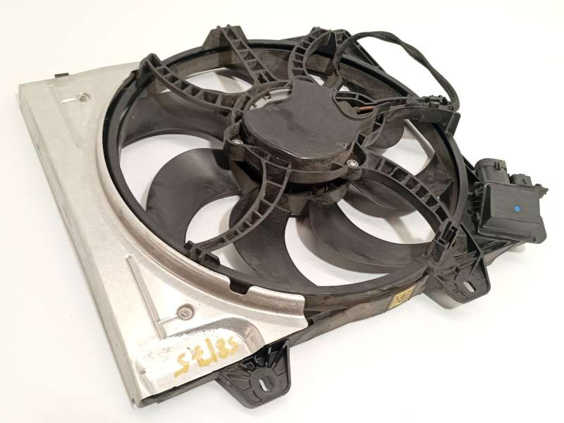 Recambio de electroventilador para peugeot 2008 ii (ud_, us_, uy_, uj_, ur_, uc_) 1.2 puretech 130 referencia OEM IAM 9827752980 2