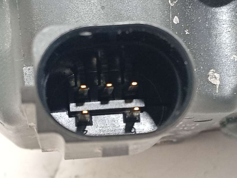Recambio de valvula egr para volkswagen tiguan 2,0 tig referencia OEM IAM 05L131501M 4