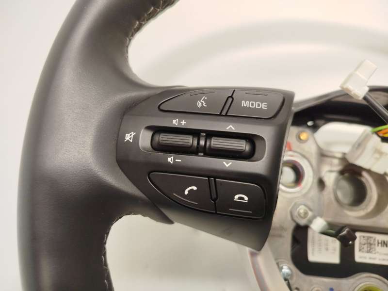 Recambio de volante para kia stonic (ybcuv) 1.0 tgdi cat referencia OEM IAM 56100H8NA0WK - Blanco 3