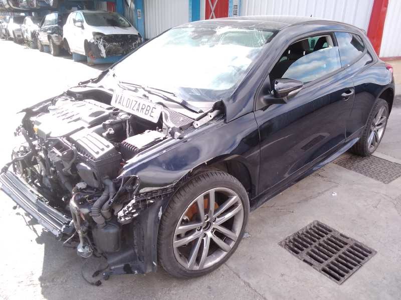 VOLKSWAGEN SCIROCCO (138)