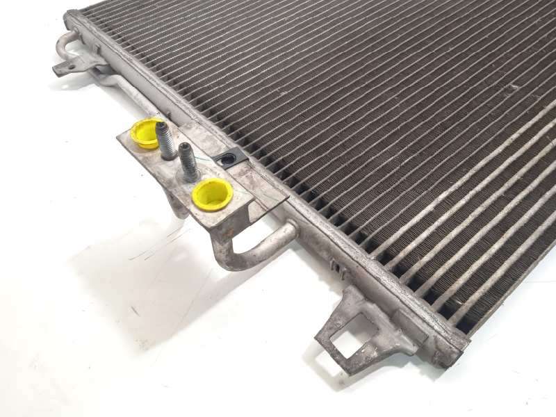 Recambio de condensador / radiador aire acondicionado para lancia voyager (404) gold referencia OEM IAM T782AA1132 K04677782AC - Blanco 2
