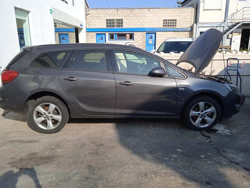 OPEL ASTRA J SPORTS TOURER