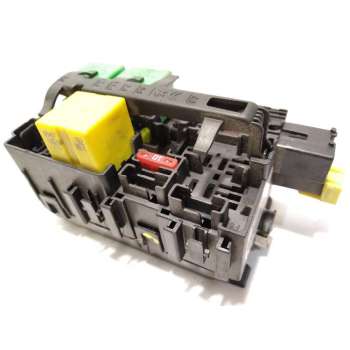 CAJA RELES / FUSIBLES 9806192580 