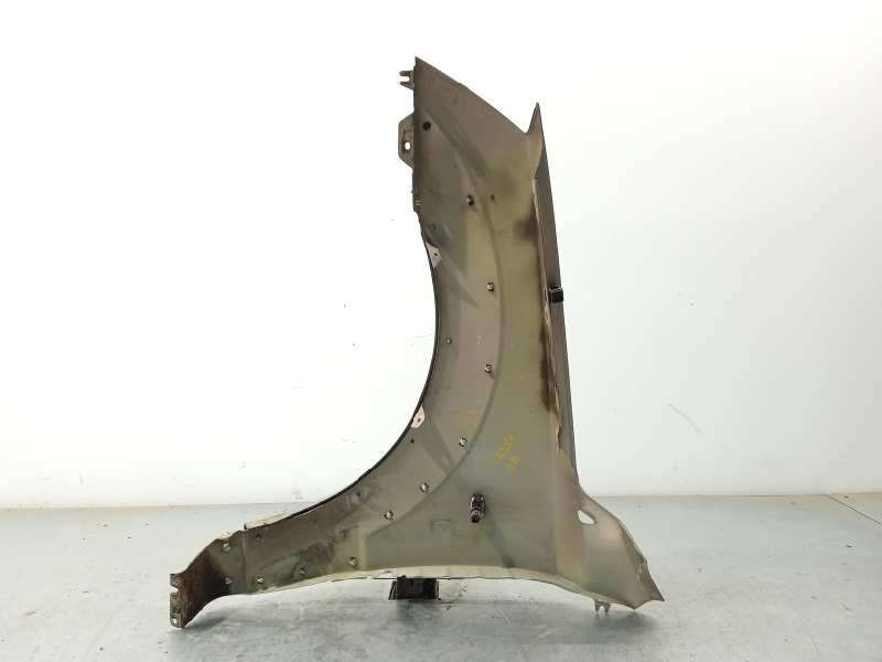 Recambio de aleta delantera derecha para kia sorento 2.5 crdi ex referencia OEM IAM 663213E141 4