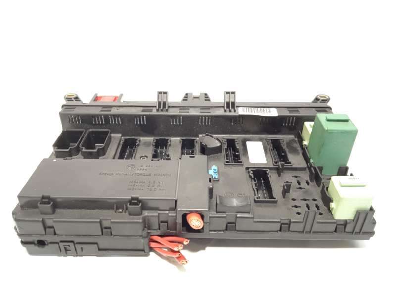 CAJA RELES / FUSIBLES 6907395 61136907395 