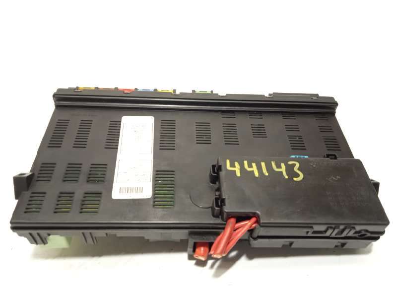 Recambio de caja reles / fusibles para bmw x5 (e53) 3.0d referencia OEM IAM 6907395 61136907395 - Gris 2