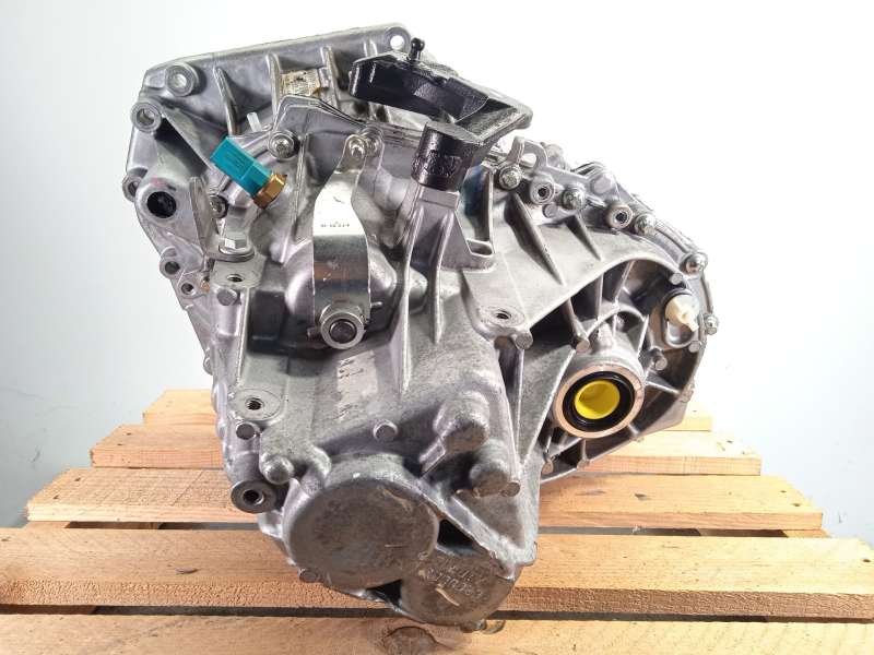 Recambio de caja cambios para dacia duster (hs_) 1.5 dci referencia OEM IAM TL8017 320108935R 3