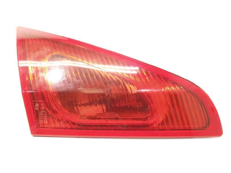 Recambio de piloto trasero izquierdo interior para mitsubishi colt berlina 3 (cz) 1.1 inform referencia OEM IAM MN105623 - Negro