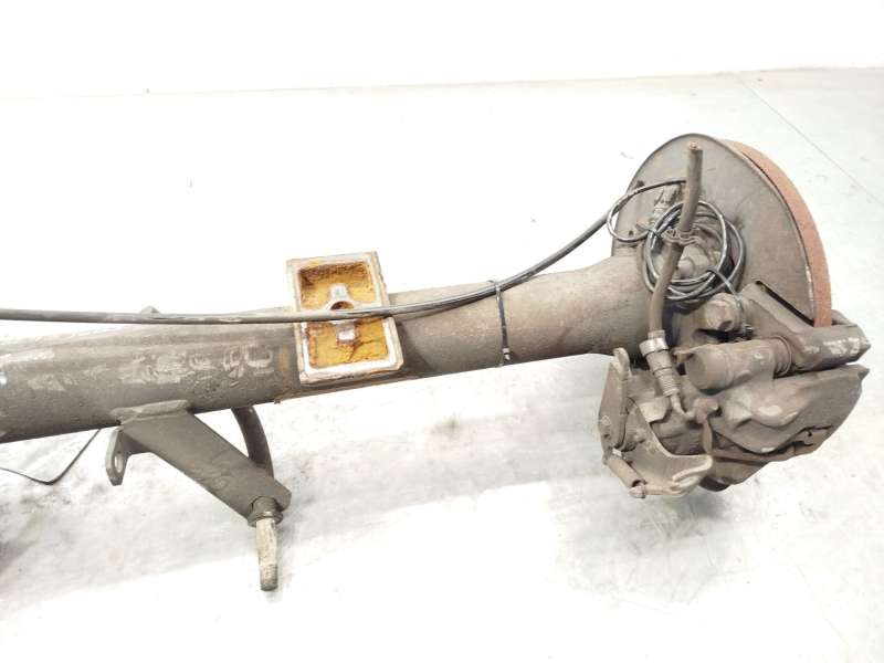 Recambio de puente trasero para iveco daily v furgoneta 29s13, 29l13, 35c13, 35s13, 40c13, 40s13 referencia OEM IAM 7188805 - Blanco 2