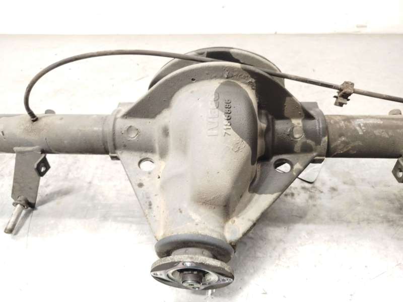 Recambio de puente trasero para iveco daily v furgoneta 29s13, 29l13, 35c13, 35s13, 40c13, 40s13 referencia OEM IAM 7188805 - Blanco 3