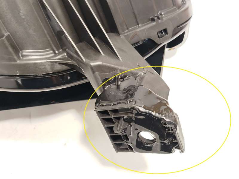 Recambio de faro izquierdo para citroën c4 iii 1.2 referencia OEM IAM 9830649480  73374697 8