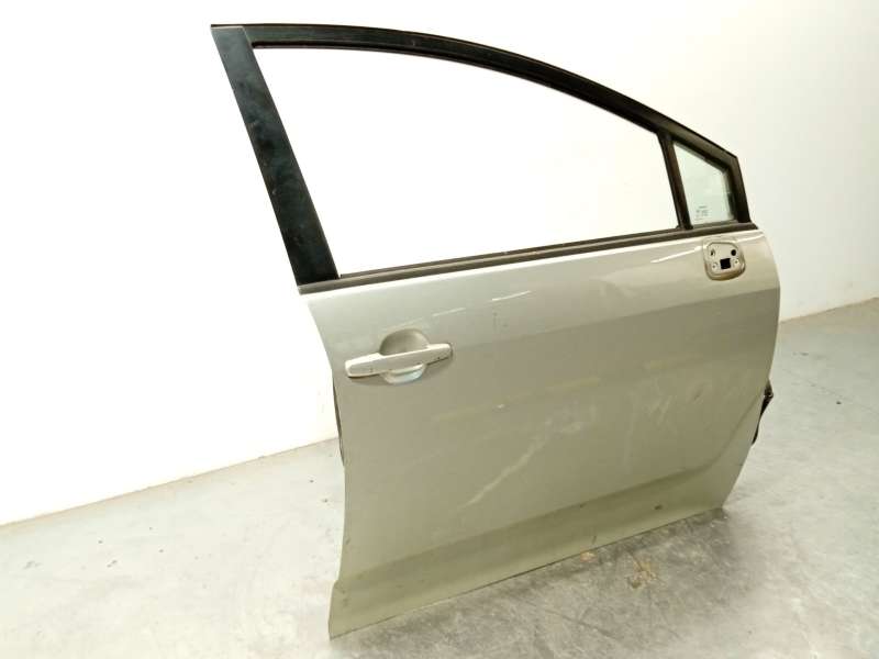 Recambio de puerta delantera derecha para toyota corolla verso (zer_, zze12_, r1_) 2.2 d-4d (aur10_) referencia OEM IAM 670010F0 2