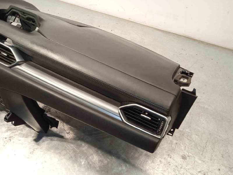 Recambio de salpicadero para mazda cx-5 2.0 cat referencia OEM IAM KB7W60381 KB7W60330D02 - Blanco 3
