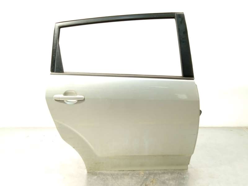 Recambio de puerta trasera derecha para toyota corolla verso (zer_, zze12_, r1_) 2.2 d-4d (aur10_) referencia OEM IAM 670030F010