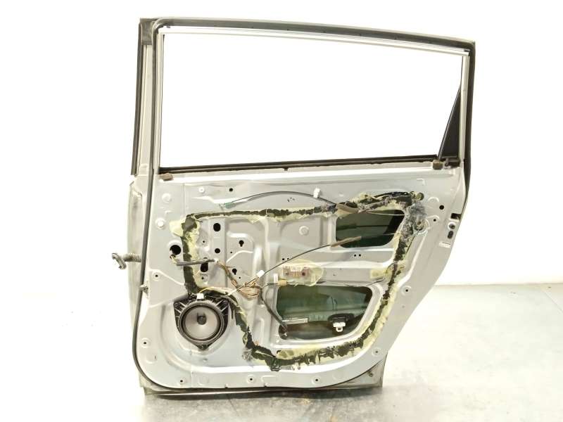 Recambio de puerta trasera derecha para toyota corolla verso (zer_, zze12_, r1_) 2.2 d-4d (aur10_) referencia OEM IAM 670030F010 4
