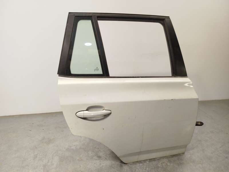 Recambio de puerta trasera derecha para bmw x3 (e83) 2.0 d referencia OEM IAM 41003449338 - Blanco 2