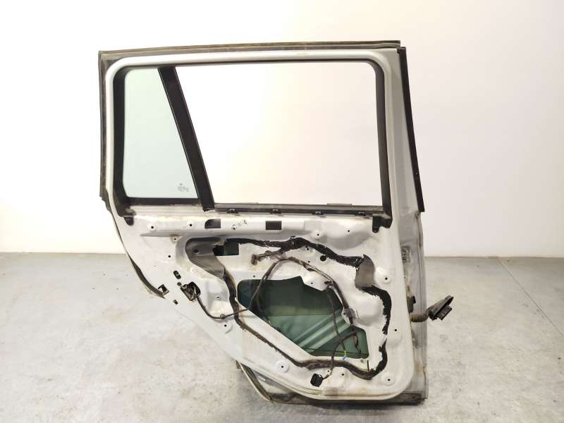 Recambio de puerta trasera izquierda para bmw x3 (e83) 2.0 d referencia OEM IAM 41003449337 - Blanco 5